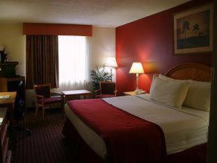 Best Western Center Inn Virginia Beach Room photo